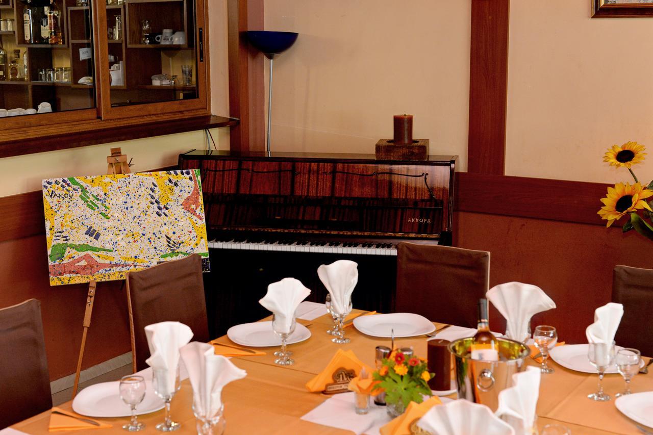 Family Art-Hotel Zora Vratsa Exterior foto